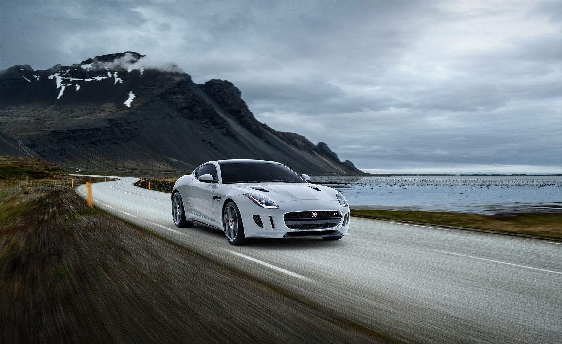 Jaguar_Iceland_CGI_Retouching_StudioKB